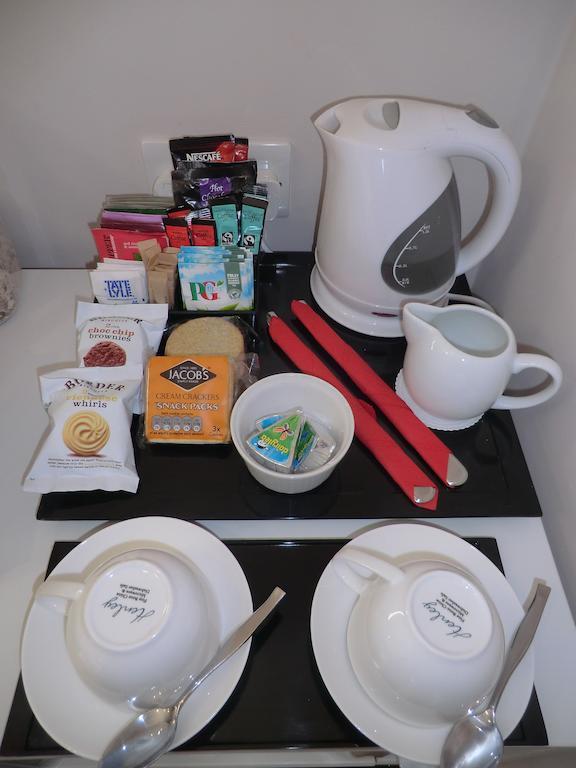 Lulsgate Bottom Coombe Dale Accommodation الغرفة الصورة