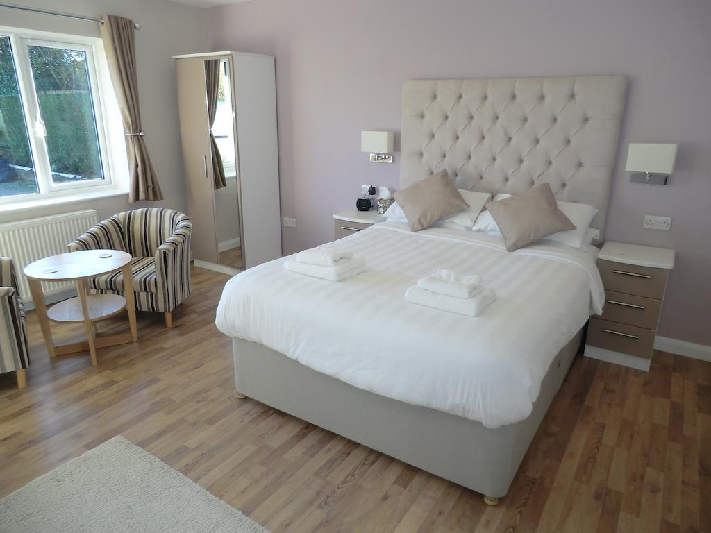 Lulsgate Bottom Coombe Dale Accommodation الغرفة الصورة